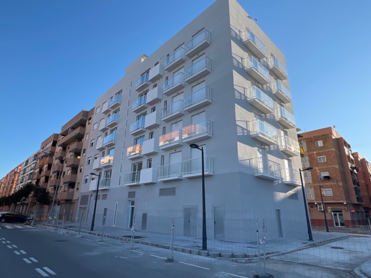Arquitectura residencial luminosa en Valencia